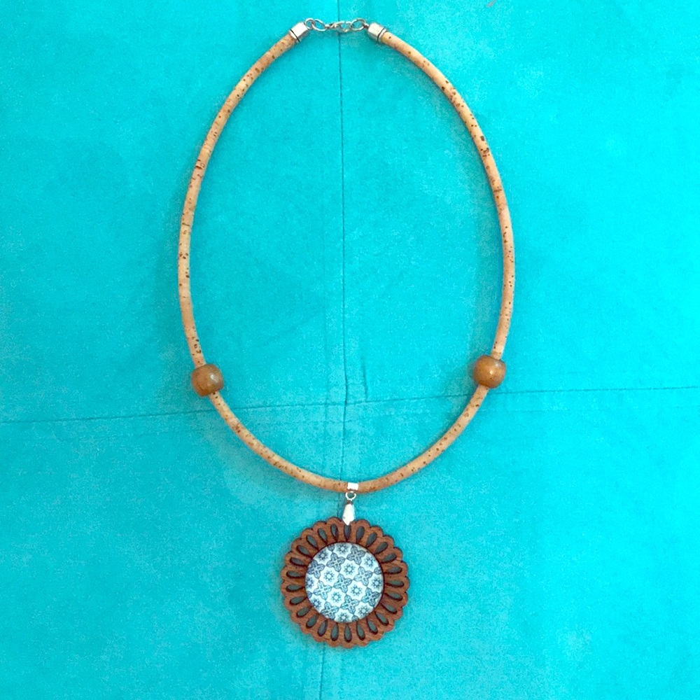 🇵🇹Cork Portuguese Tile Necklace Wood Blue Flower